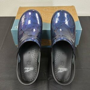 Dansko women’s clogs